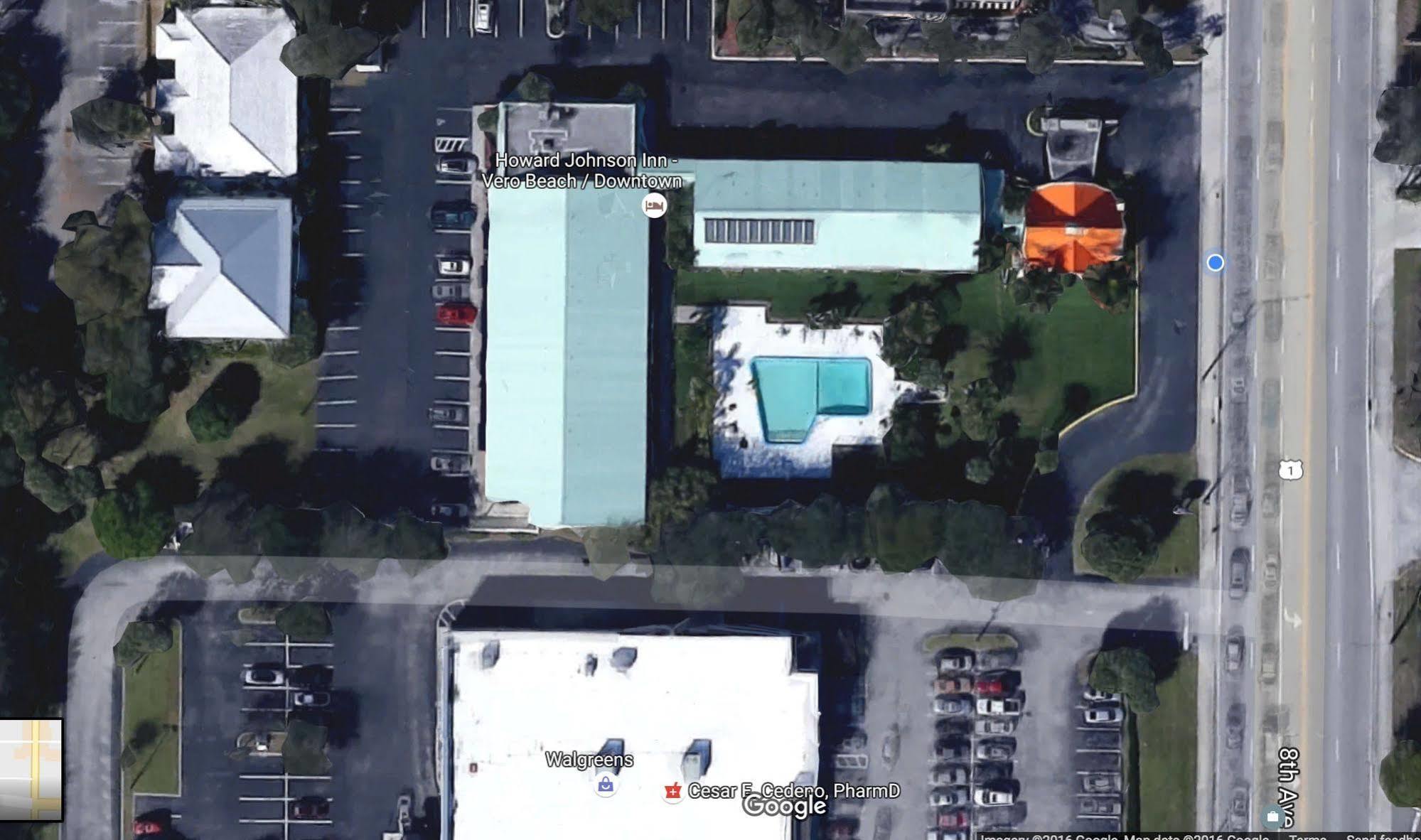 Howard Johnson By Wyndham Vero Beach / Downtown Extérieur photo